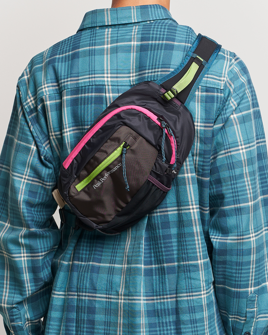 Hombres | Peak Performance Outdoor Slingbag Cliff Edge | Peak Performance | Outdoor Slingbag Cliff Edge