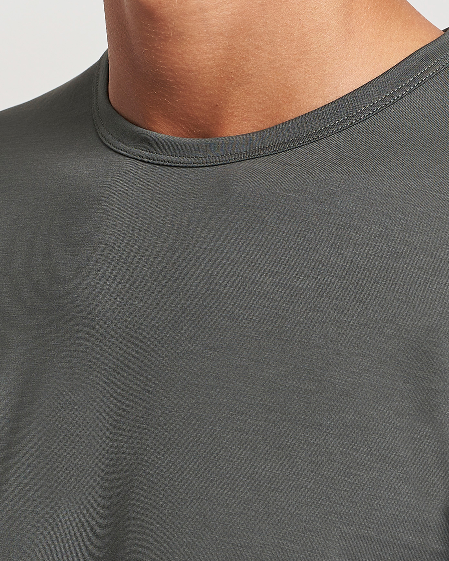 Hombres | Camisetas | Sunspel | Crew Neck Q82 Cotton T-Shirt Drill Green