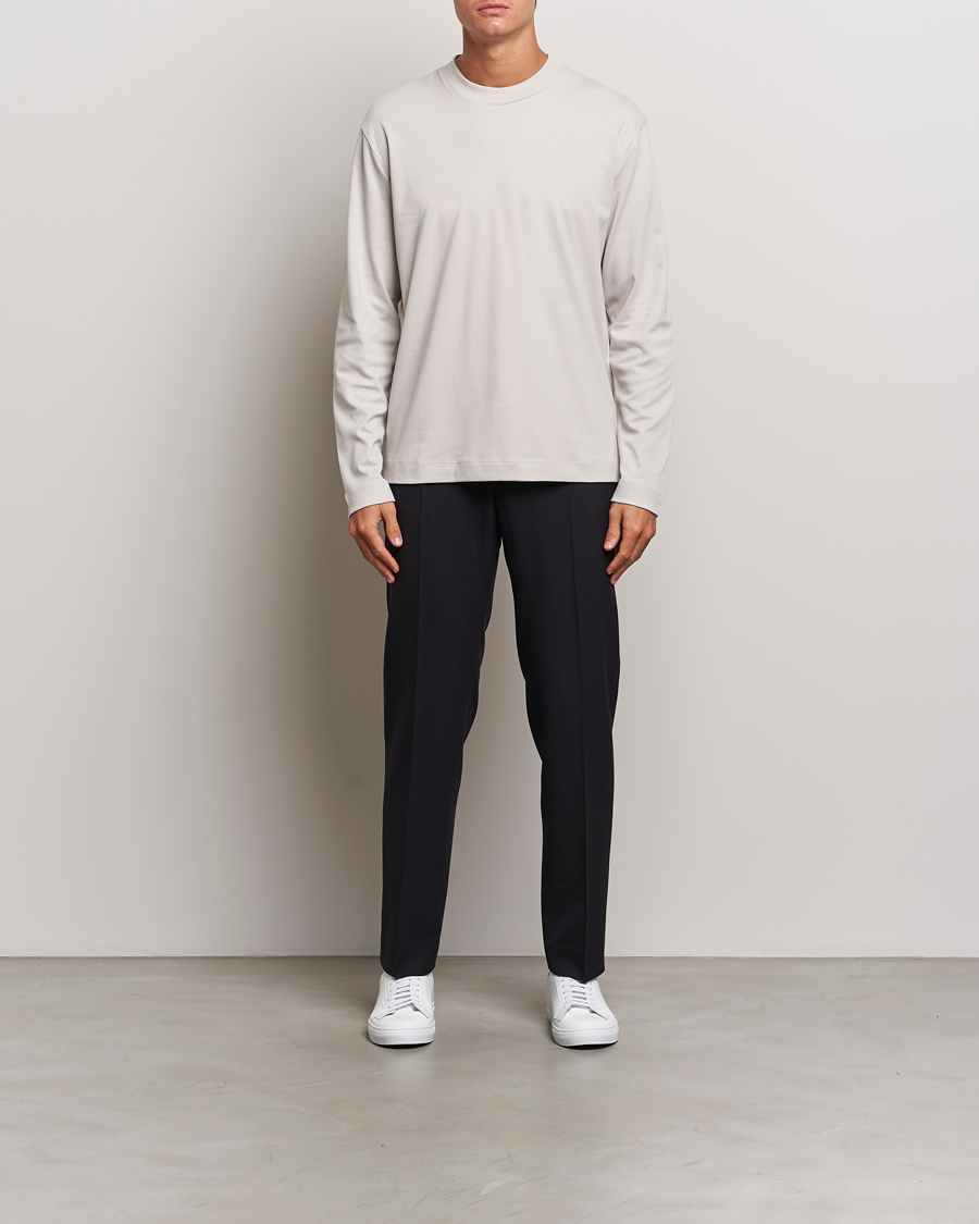 Hombres | Camisetas | Sunspel | Heavyweight Mock Neck Long Sleeve T-Shirt Putty