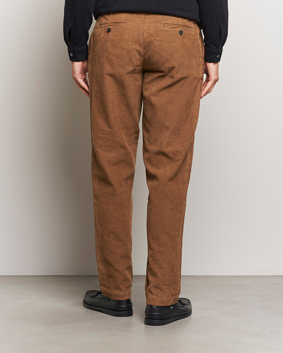 Hombres | Pantalones | Sunspel | Corduroy Chore Trousers Sandstone
