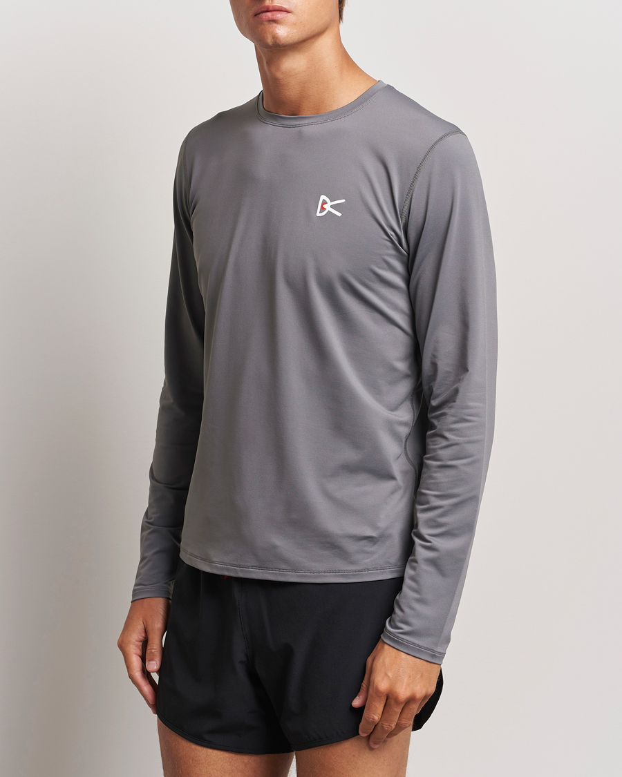 Hombres | Camisetas | District Vision | Lightweight Long Sleeve T-Shirt Carbon