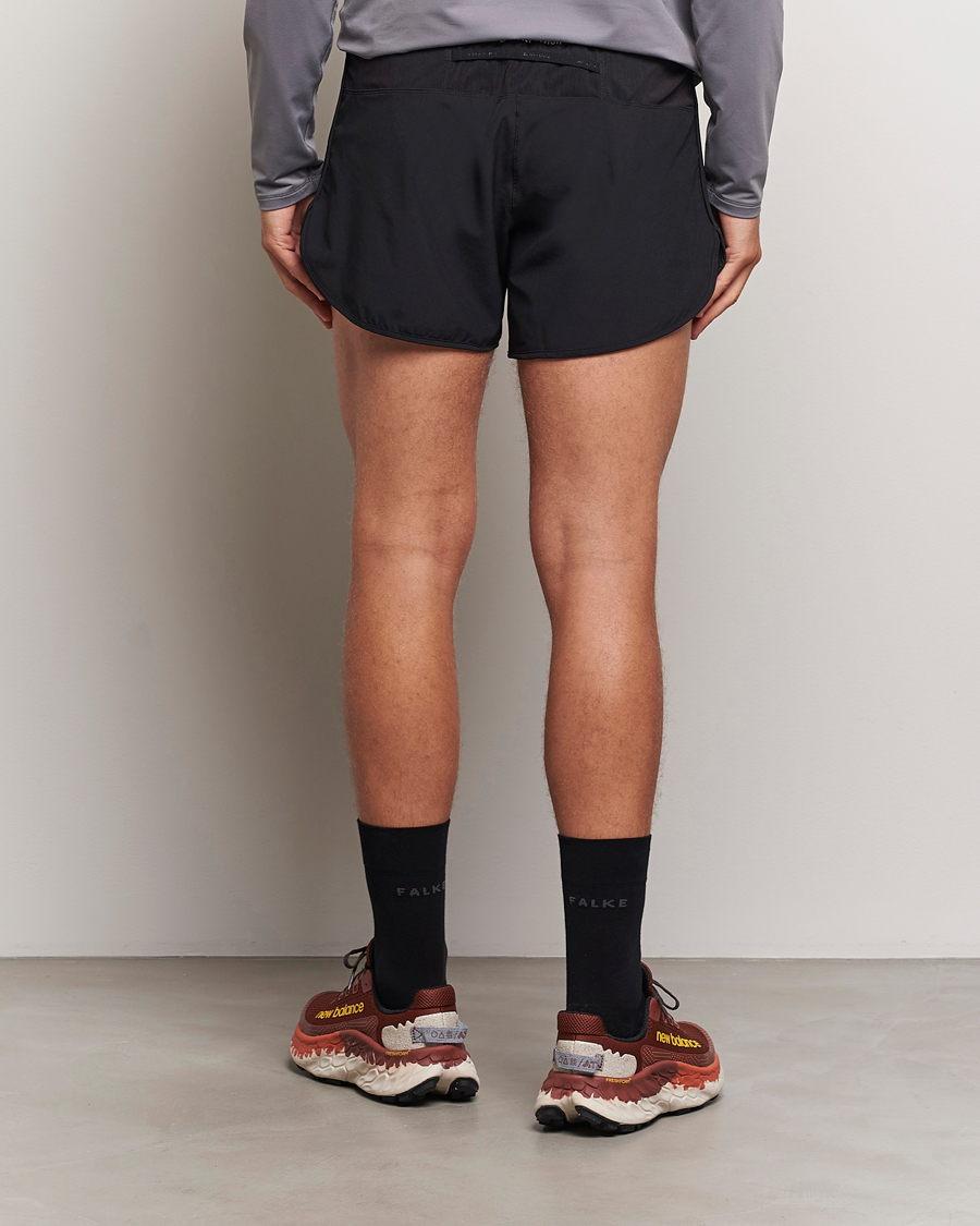 Hombres | Pantalones cortos | District Vision | 5 Inch Training Shorts Black
