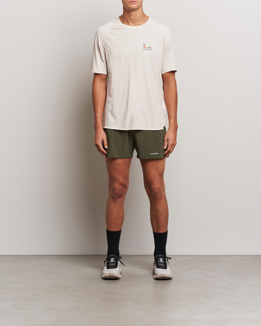 Hombres | Camisetas | Patagonia | Short Sleeve Cap Cool Trail Graphic Shirt Pumice