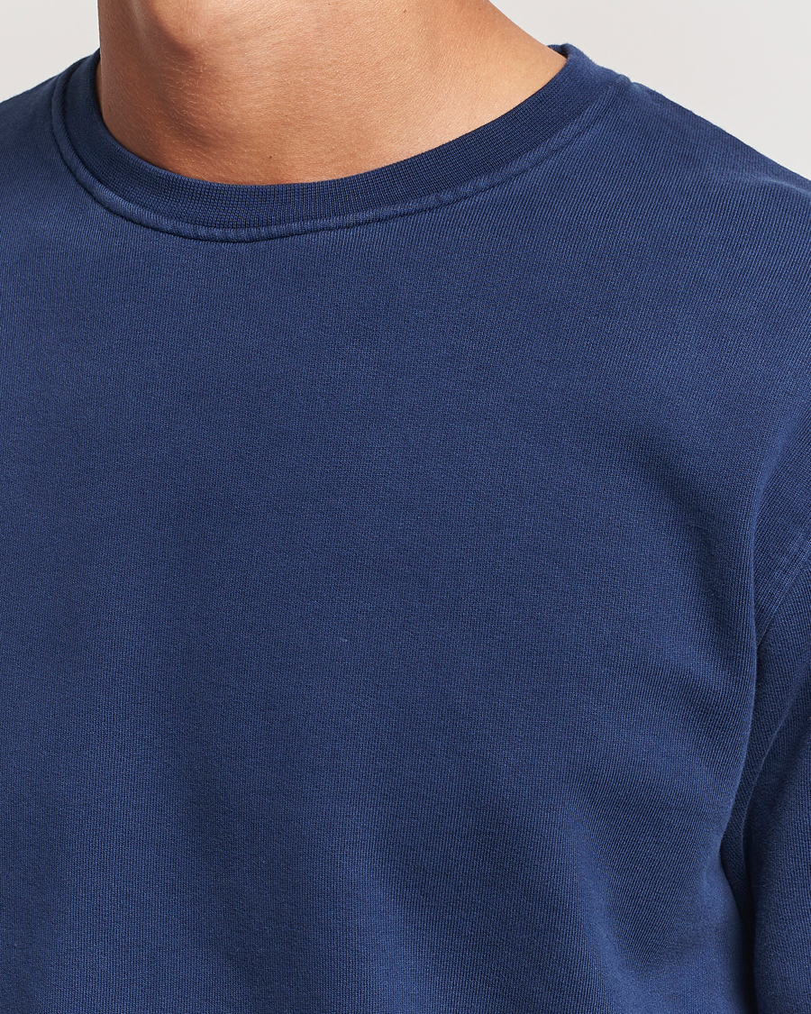 Hombres | Jerséis y prendas de punto | Colorful Standard | Classic Organic Crew Neck Sweat Marine Blue