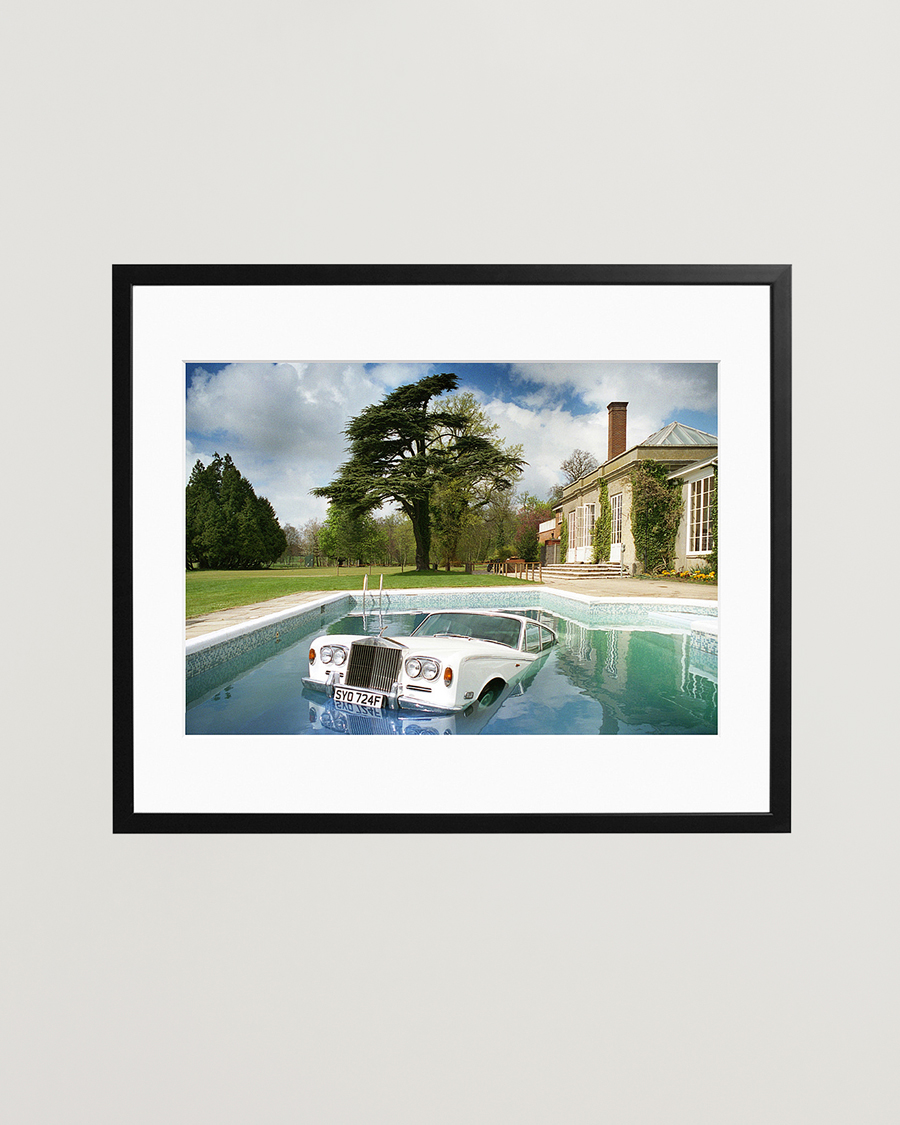 Hombres | Pósteres | Sonic Editions | Framed Rolls in the Pool