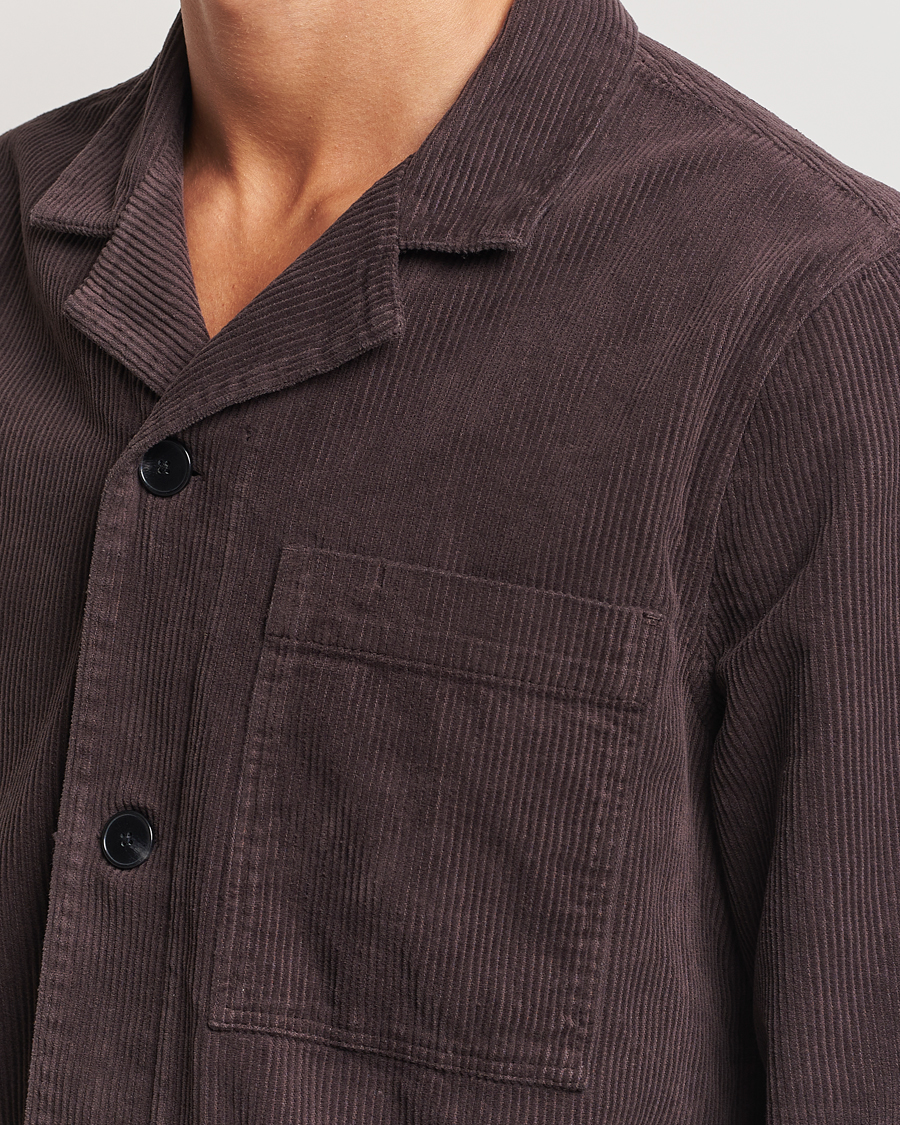 Hombres | Camisas | A Day's March | Banagher Corduroy Overshirt Chocolate
