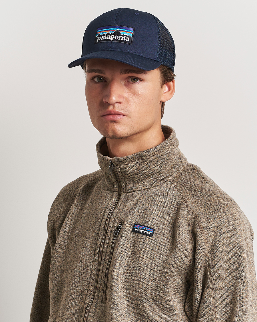 Hombres | Sombreros y gorras | Patagonia | PatagoniaP-6 Logo Trucker HatNew Navy