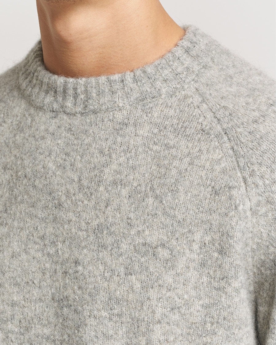 Hombres | Jerséis y prendas de punto | LES DEUX | Gilbert Roundneck Knit Light Grey Melange