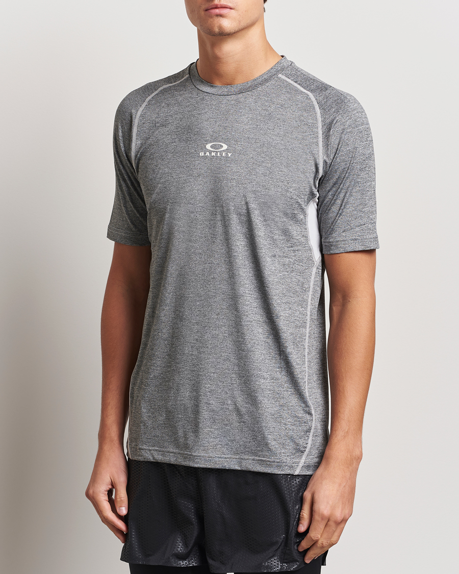 Hombres | Camisetas | Oakley | Stretch T-Shirt Uniform