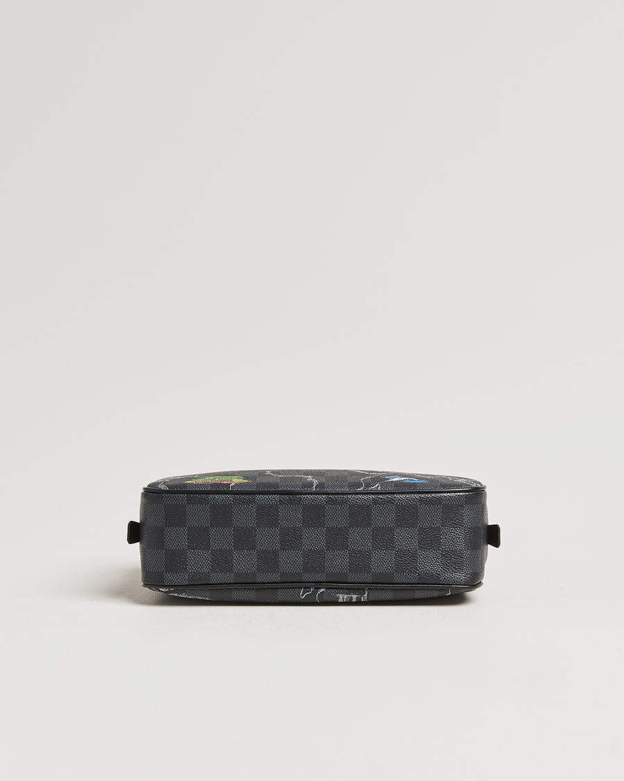 Hombres | Louis Vuitton Pre-Owned Renaissance Trousse Toilette Bag | Louis Vuitton Pre-Owned | Renaissance Trousse Toilette Bag