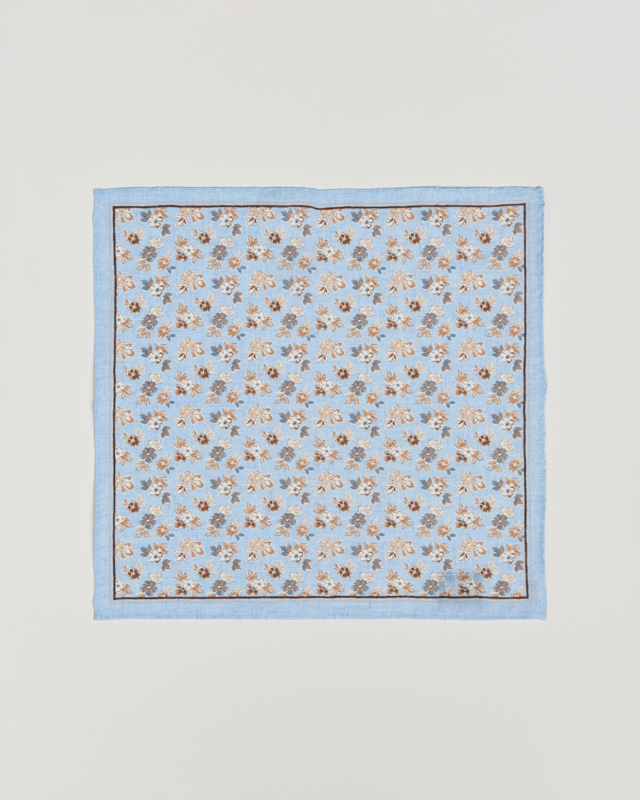 Hombres | Amanda Christensen Linen Printed Flower Pocket Square Sky Blue | Amanda Christensen | Linen Printed Flower Pocket Square Sky Blue