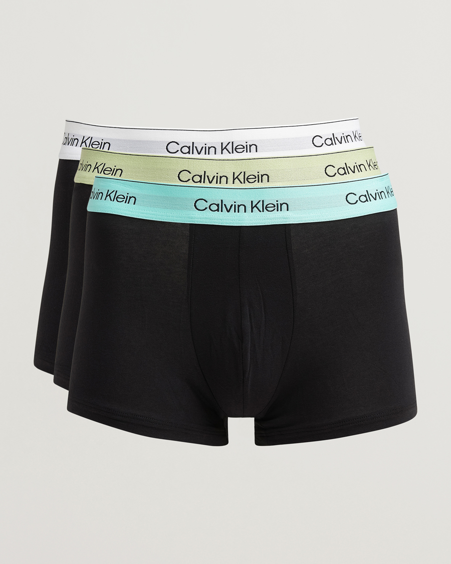 Hombres | Ropa interior y calcetines | Calvin Klein | 3-Pack Icon Cotton Stretch Low Rise Trunk Black