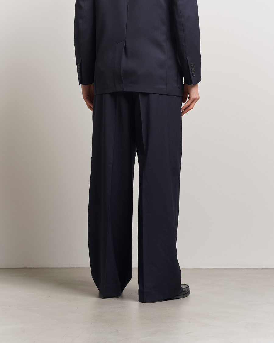 Hombres | Pantalones | Filippa K | Wide Wool Trousers Navy