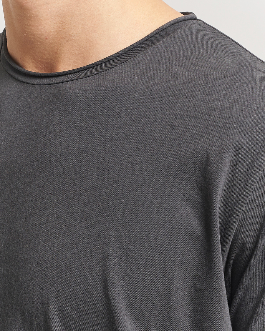 Hombres | Camisetas | Filippa K | Roll Neck Crew Neck T-Shirt Charcoal Grey