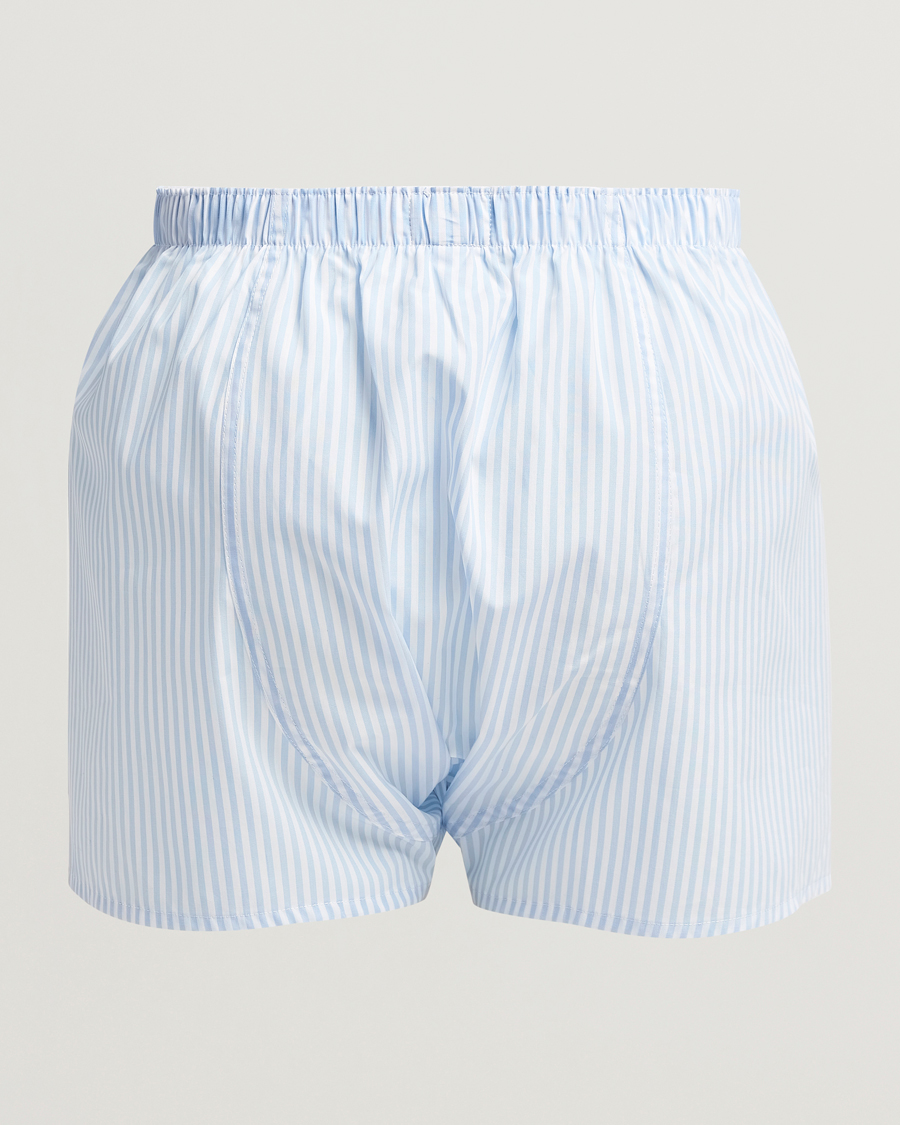 Hombres | Ropa interior y calcetines | Sunspel | Classic Woven Cotton Boxer Shorts Light Blue