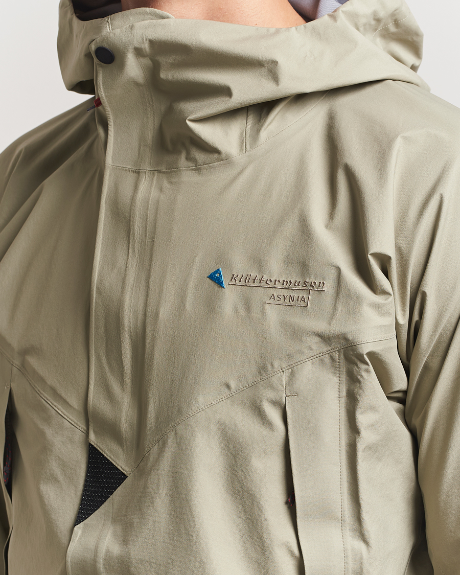Hombres | Abrigos y chaquetas | Klättermusen | Asynja Lightweight Waterproof Jacket Silver Green