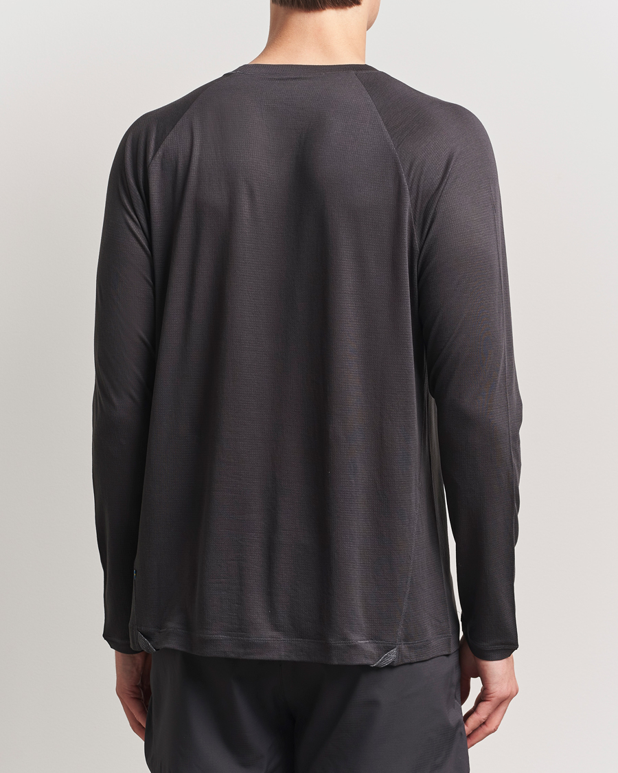 Hombres | Camisetas | Klättermusen | Groa Long Sleeve T-Shirt Raven