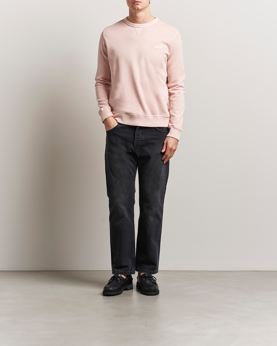 Hombres | Jerséis y prendas de punto | Woolrich | Garment Dyed Crewneck Rose Smoke
