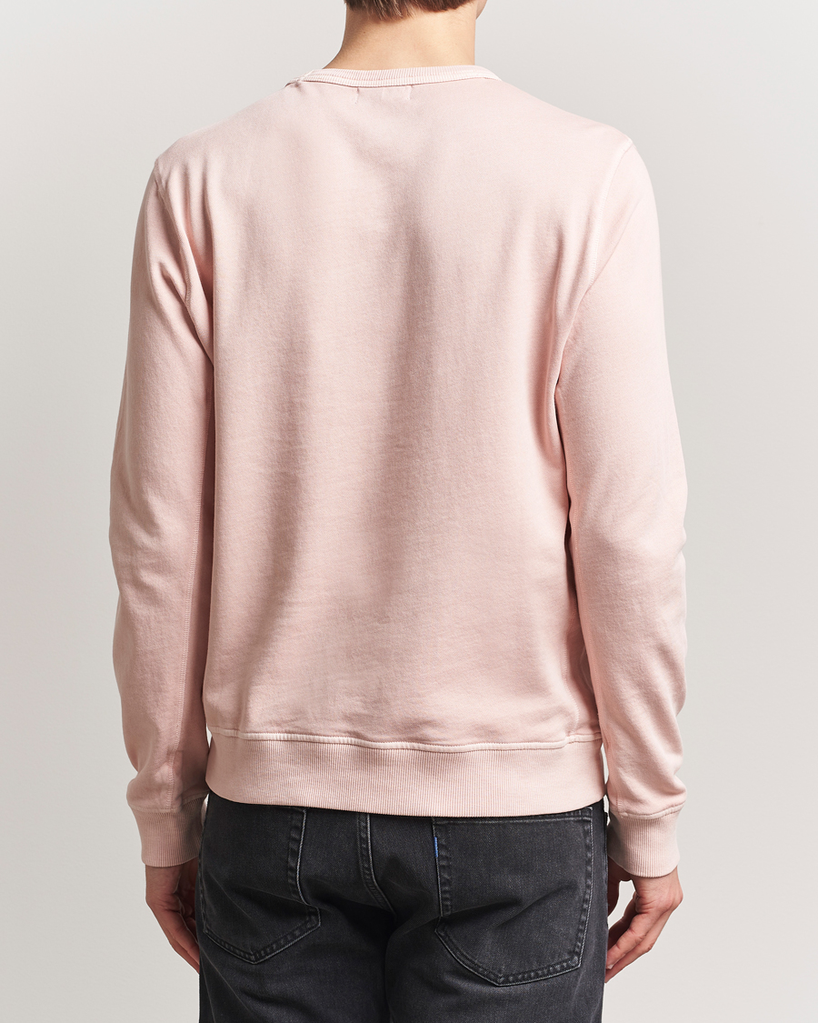 Hombres | Jerséis y prendas de punto | Woolrich | Garment Dyed Crewneck Rose Smoke
