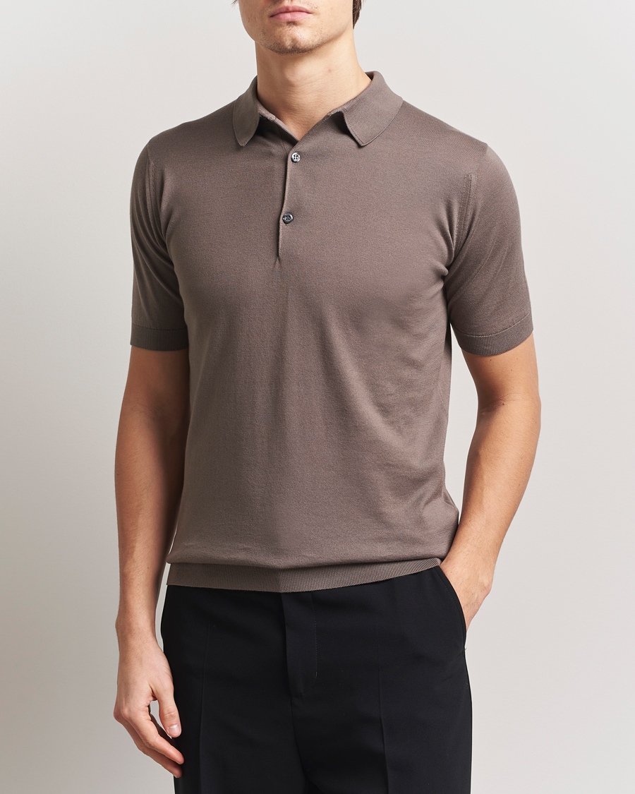 Hombres | Polos | John Smedley | Adrian Slim Fit Sea Island Polo Beige Musk