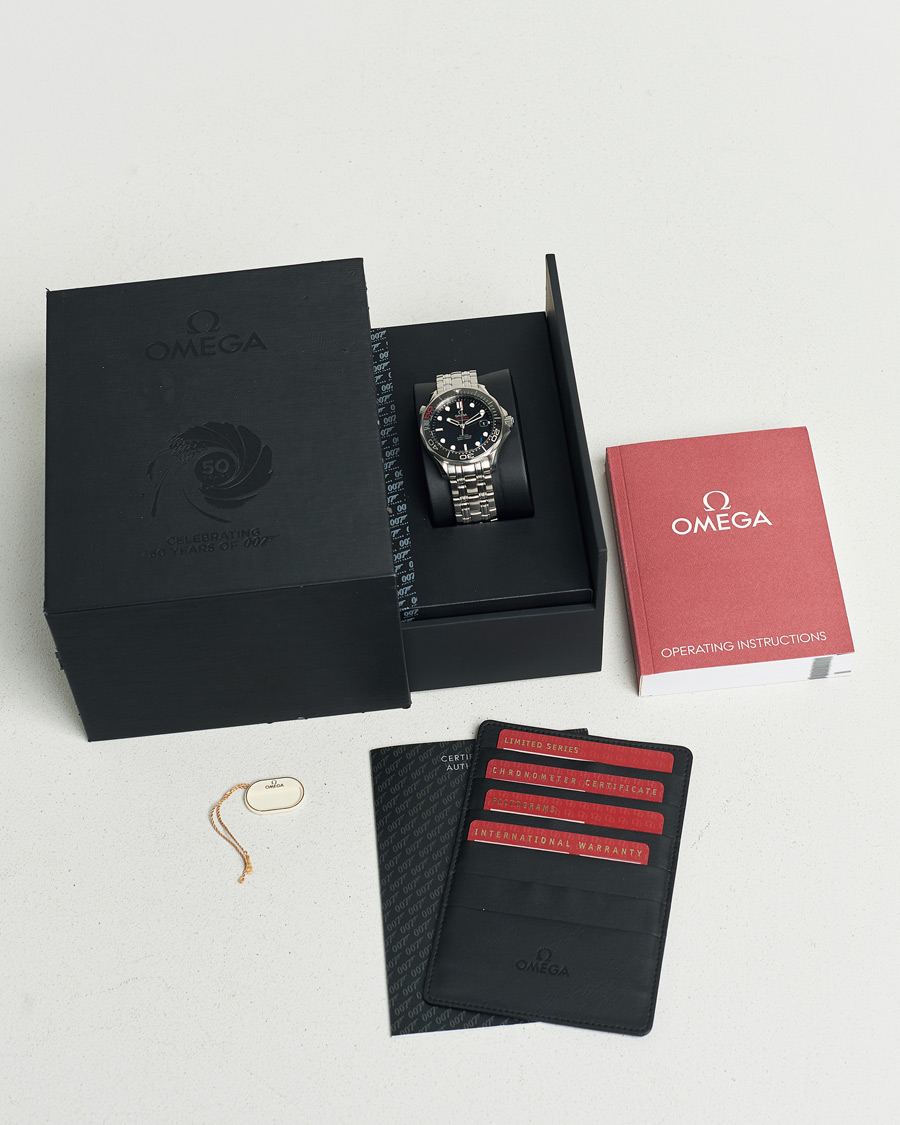 Hombres | Pre-Owned & Vintage Watches | Omega Pre-Owned | SMP 300M James Bond 007