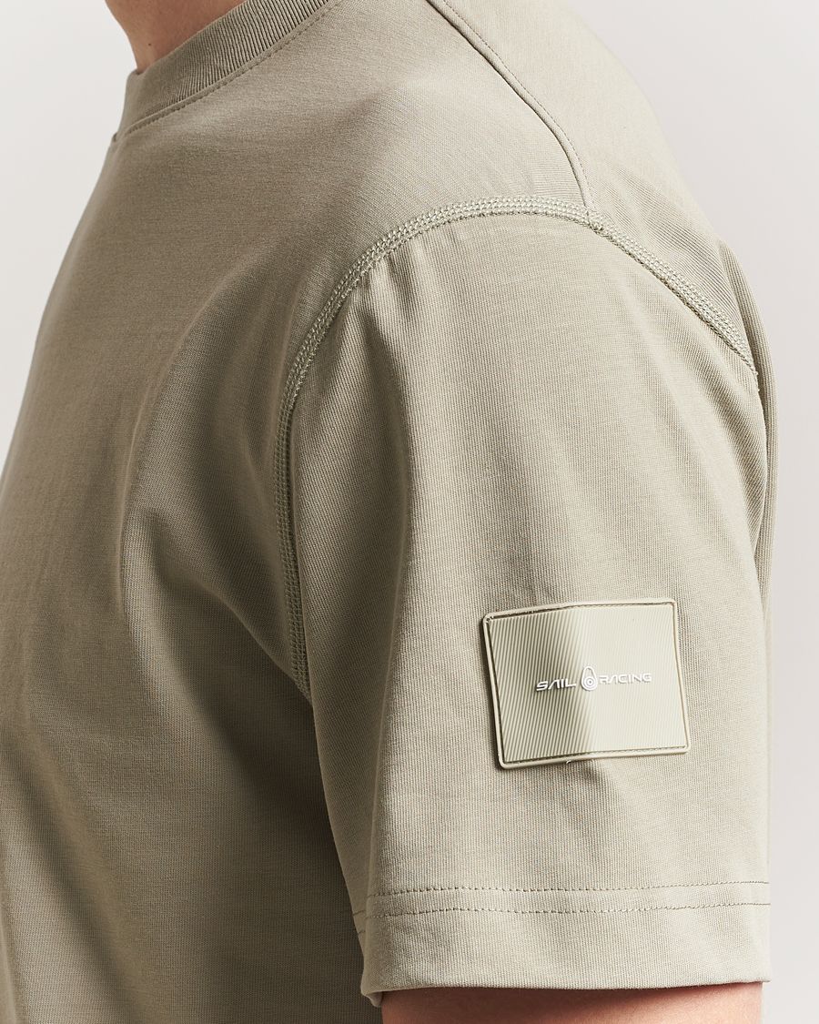 Hombres | Camisetas | Sail Racing | Wind Crew Neck T-Shirt Light Khaki