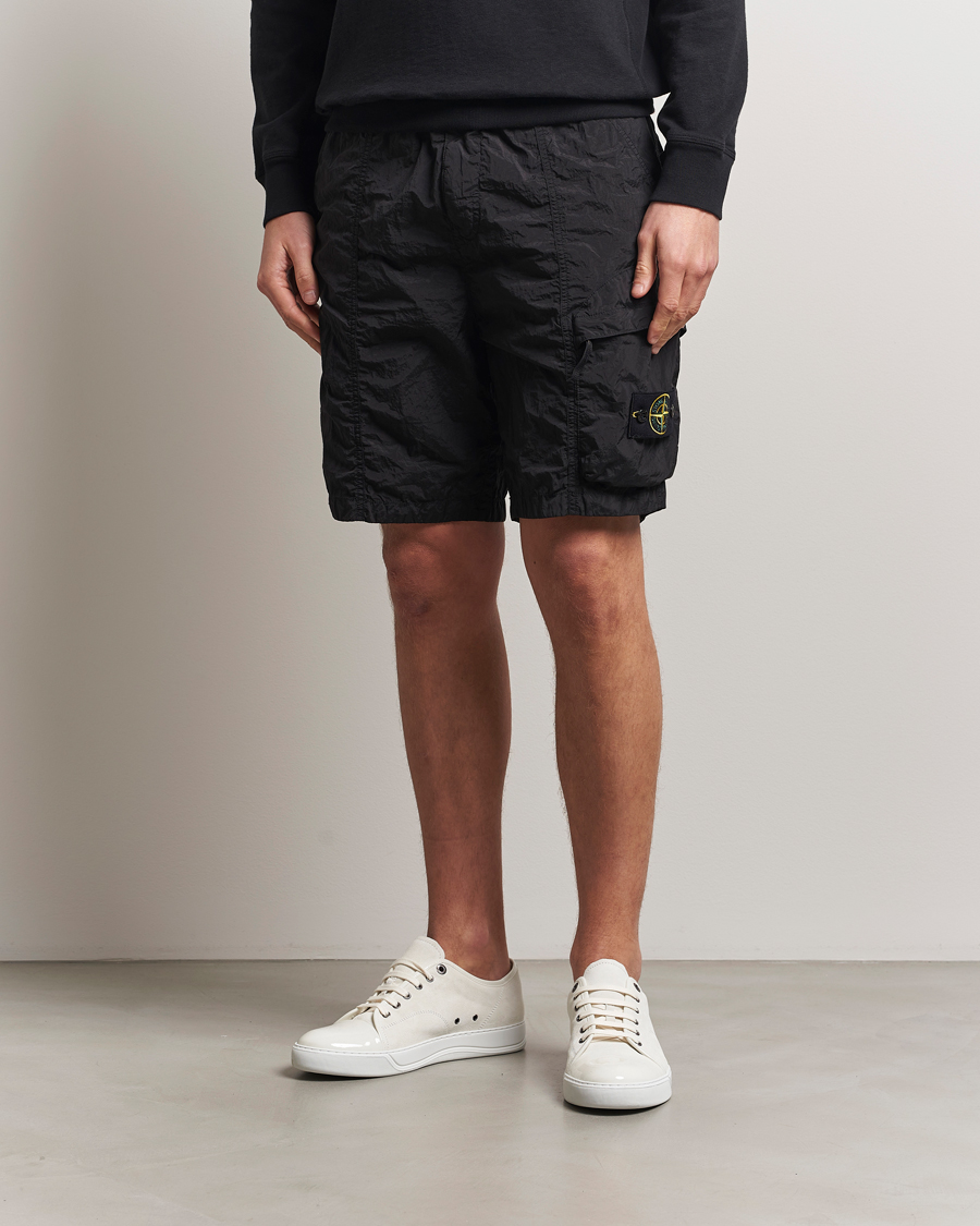 Hombres | Pantalones cortos | Stone Island | Nylon Metal Drawstring Cargo Shorts Black