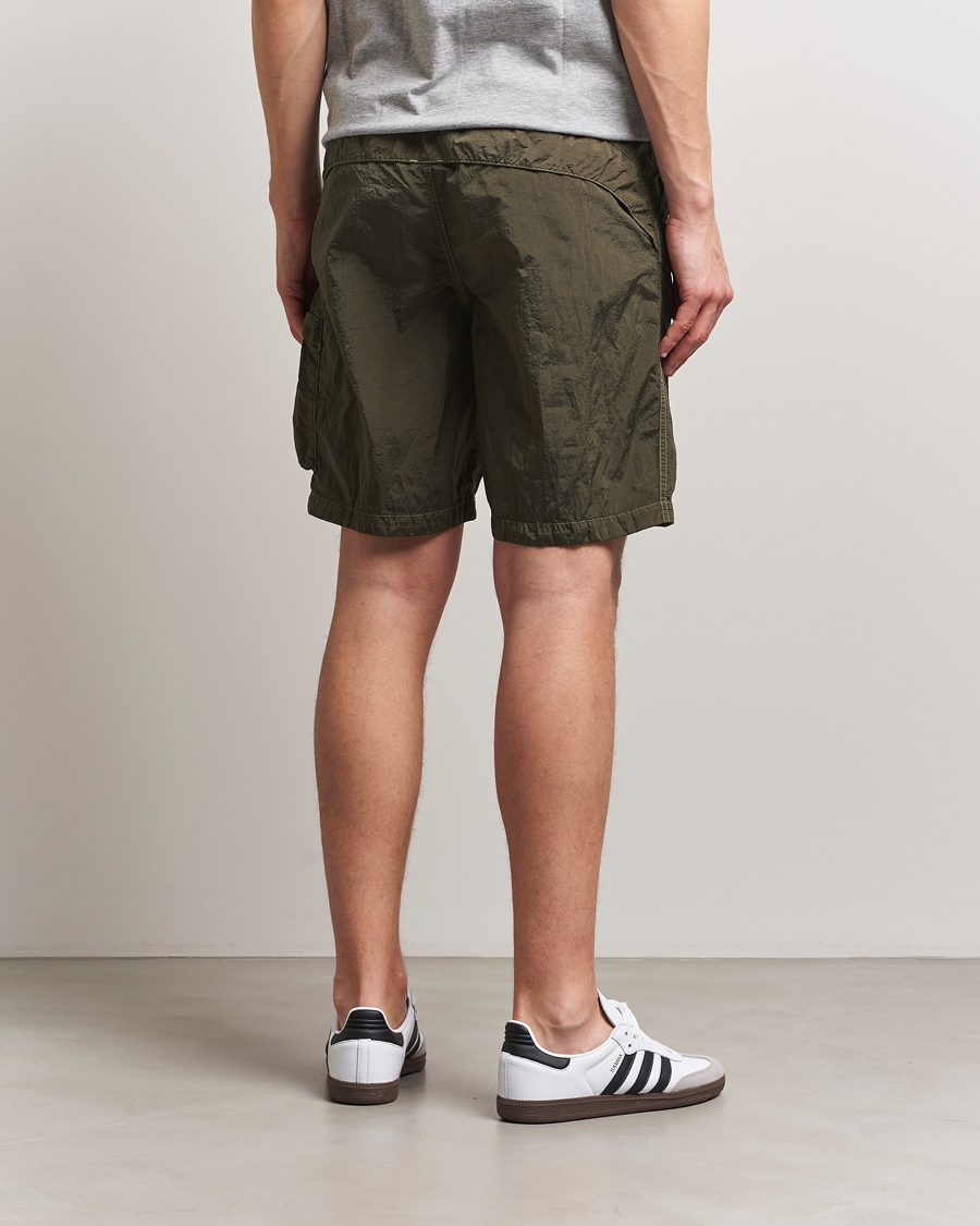 Hombres | Pantalones cortos | Stone Island | Nylon Metal Drawstring Cargo Shorts Military Green