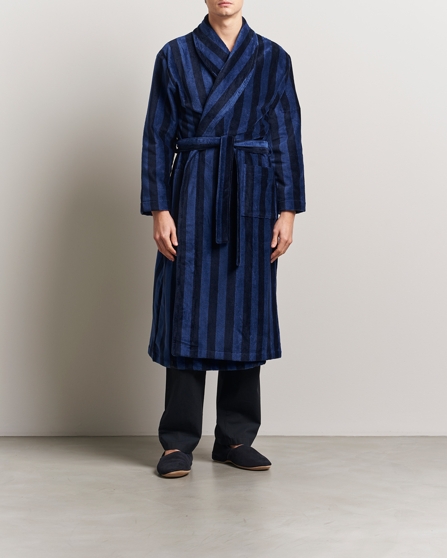 Hombres | Pijamas y batas | Derek Rose | Cotton Velour Striped Gown Navy/Blue