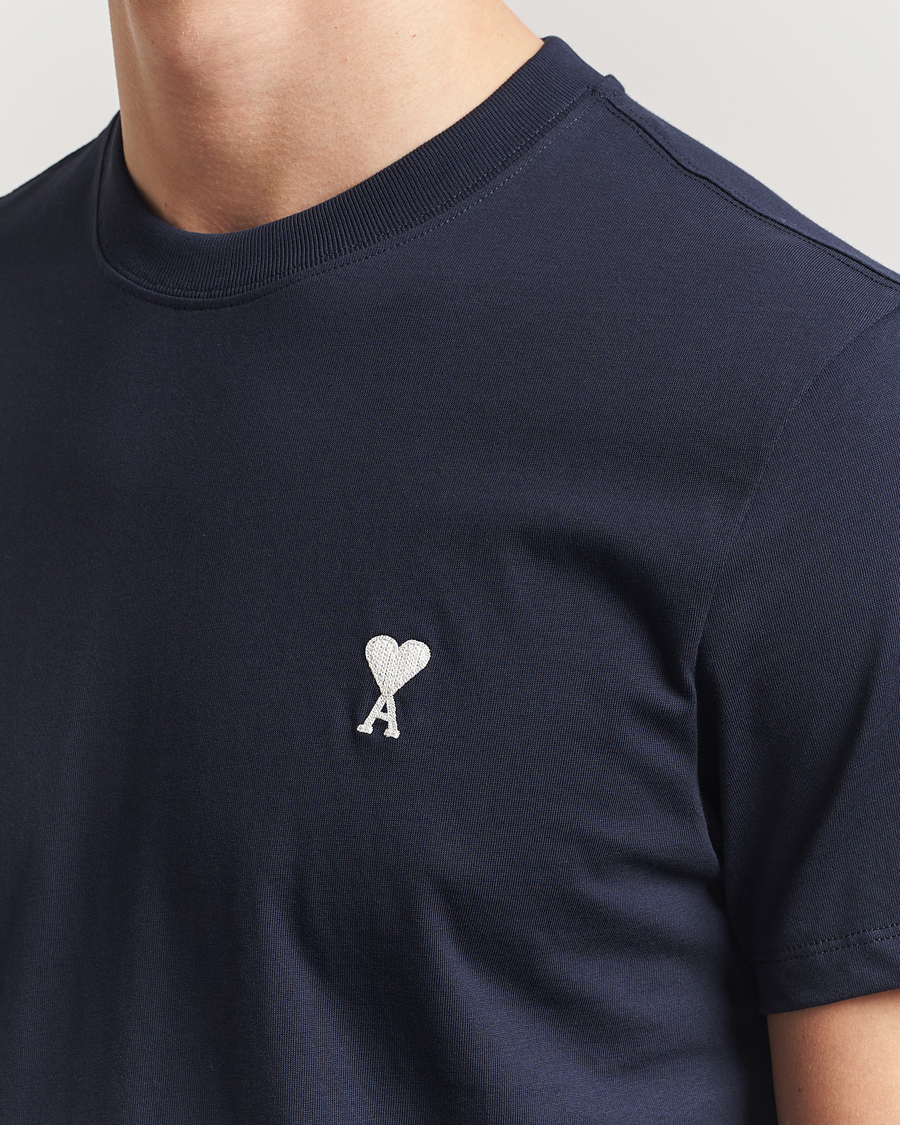 Hombres | Camisetas | AMI | Off White Heart Logo T-Shirt Night Blue