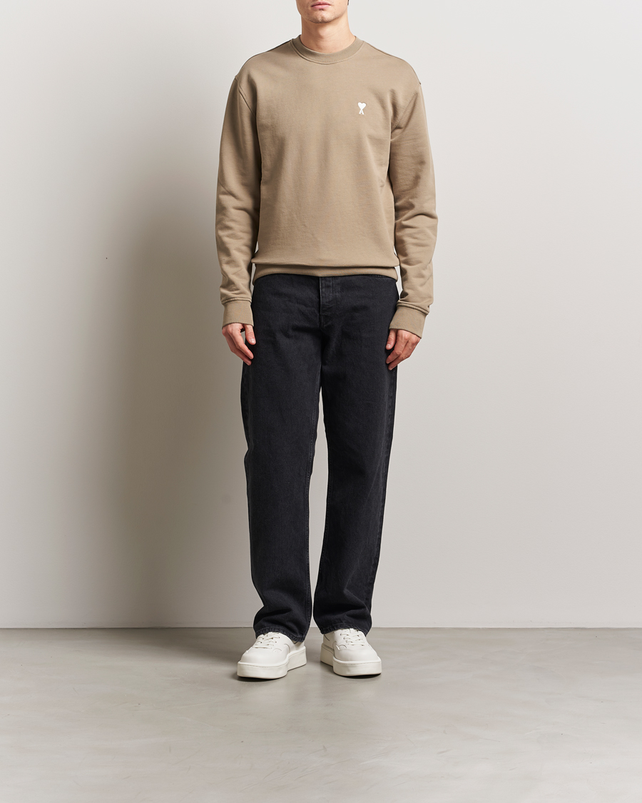 Hombres | Jerséis y prendas de punto | AMI | Off White Heart Logo Sweatshirt Beige