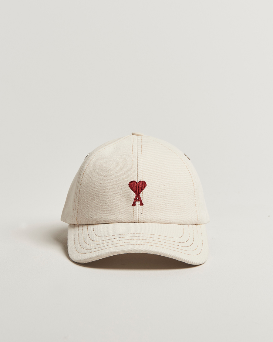 Hombres | AMI Heart Logo Cap White Cream | AMI | Heart Logo Cap White Cream