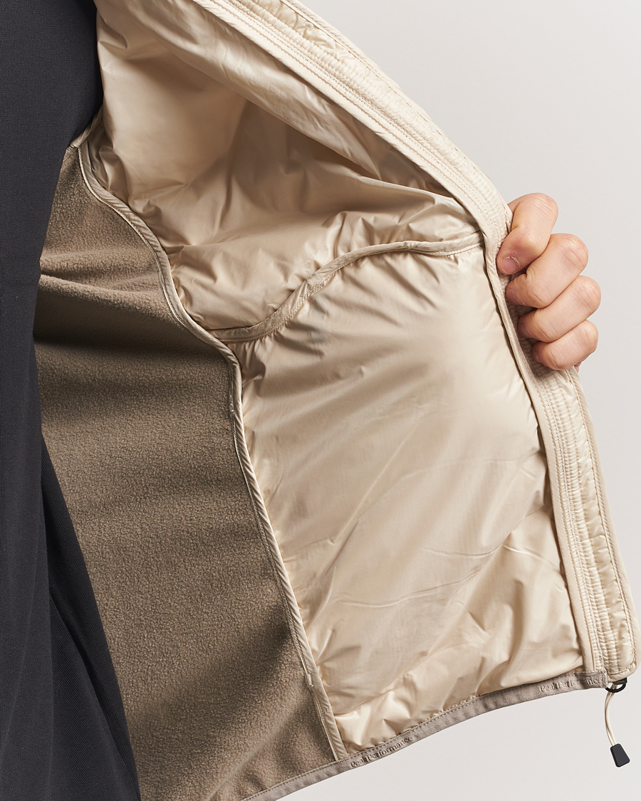 Hombres | Abrigos y chaquetas | Peak Performance | Helium Down Hooded Hybrid Jacket Sand Fog