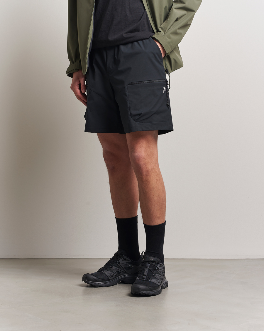 Hombres | Pantalones cortos | Peak Performance | Outdoor Cargo Shorts Black