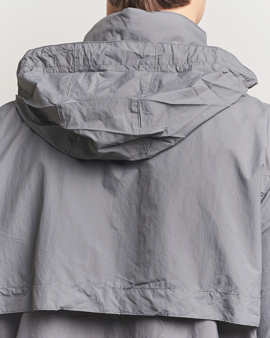 Hombres | Abrigos y chaquetas | Columbia | Loop Basin Windbreaker City Grey