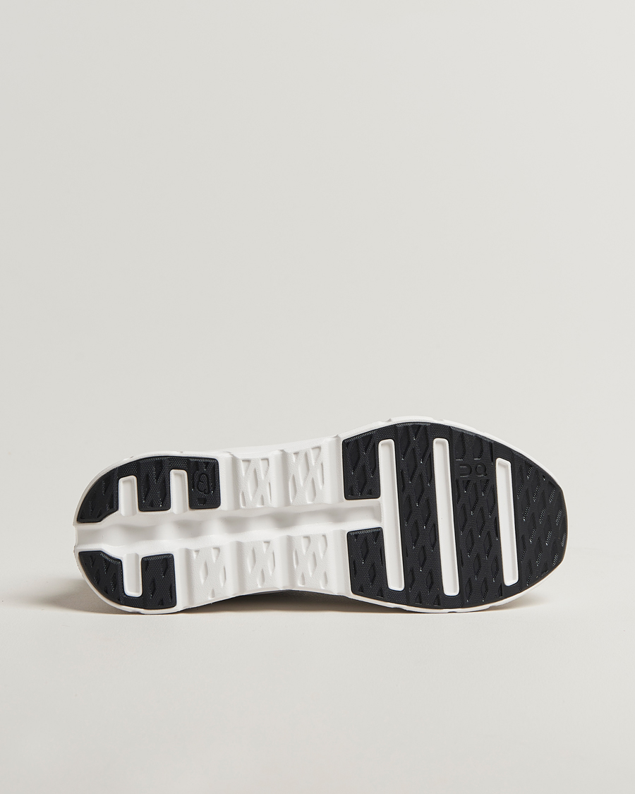 Hombres | On Cloudtilt Black/Ivory | On | Cloudtilt Black/Ivory