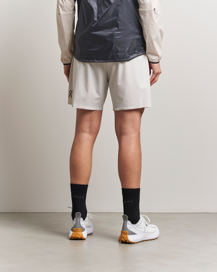Hombres | Pantalones cortos | On | Performance 7 Inch Shorts Silver