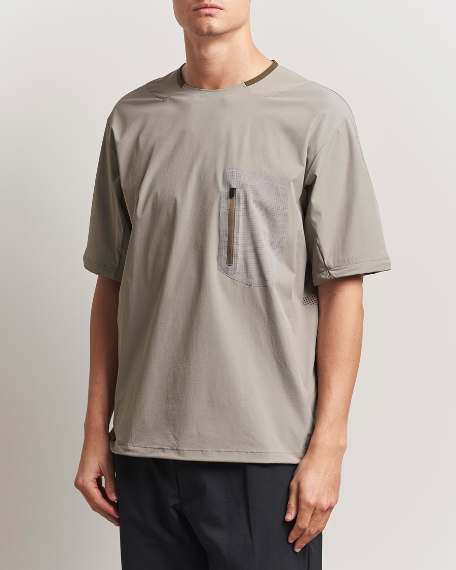 Hombres | Camisetas | Oakley | Latitude Flight Convert Shell T-shirt Boulder Green