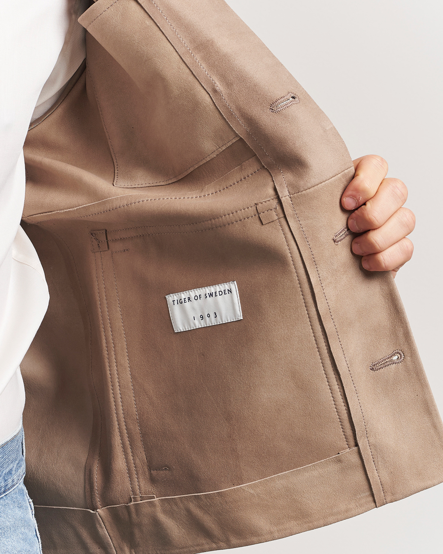 Hombres | Abrigos y chaquetas | Tiger of Sweden | Leeor Suede Jacket Light Brown