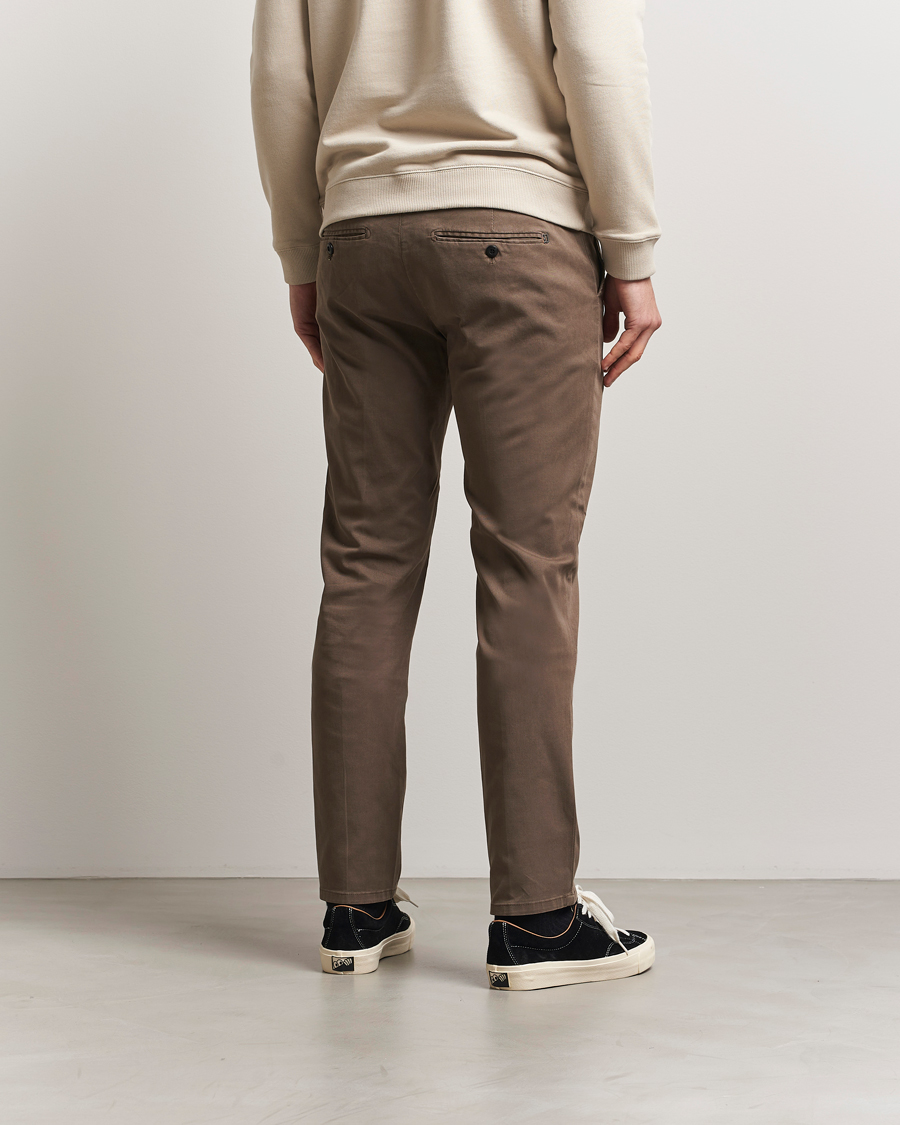 Hombres | Pantalones | Dondup | Spiritisimo Peached Gabardine Chino Brown