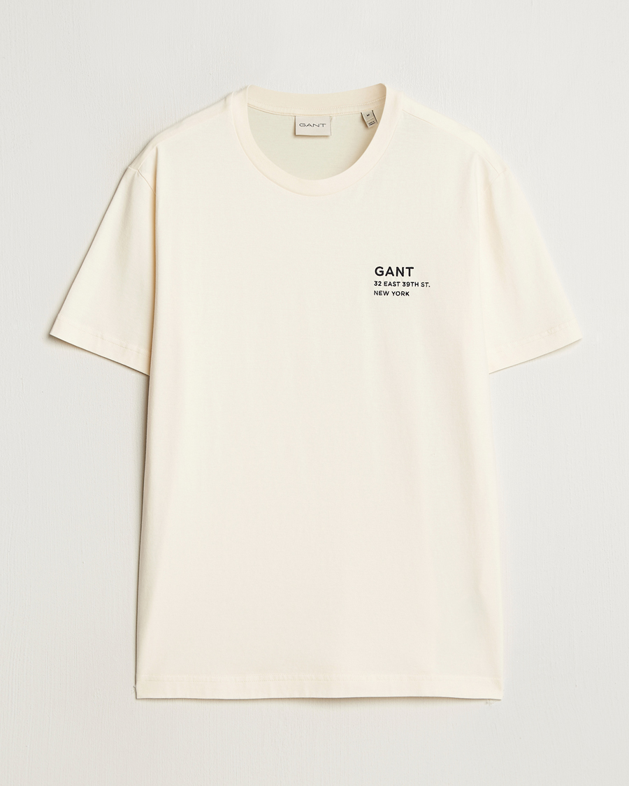 Hombres | Camisetas | GANT | Small Graphic Crew Neck T-Shirt Cream