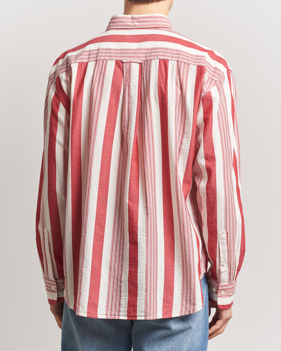 Hombres | Camisas | GANT | Relaxed Fit Wide Striped Seersucker Shirt Ruby Red