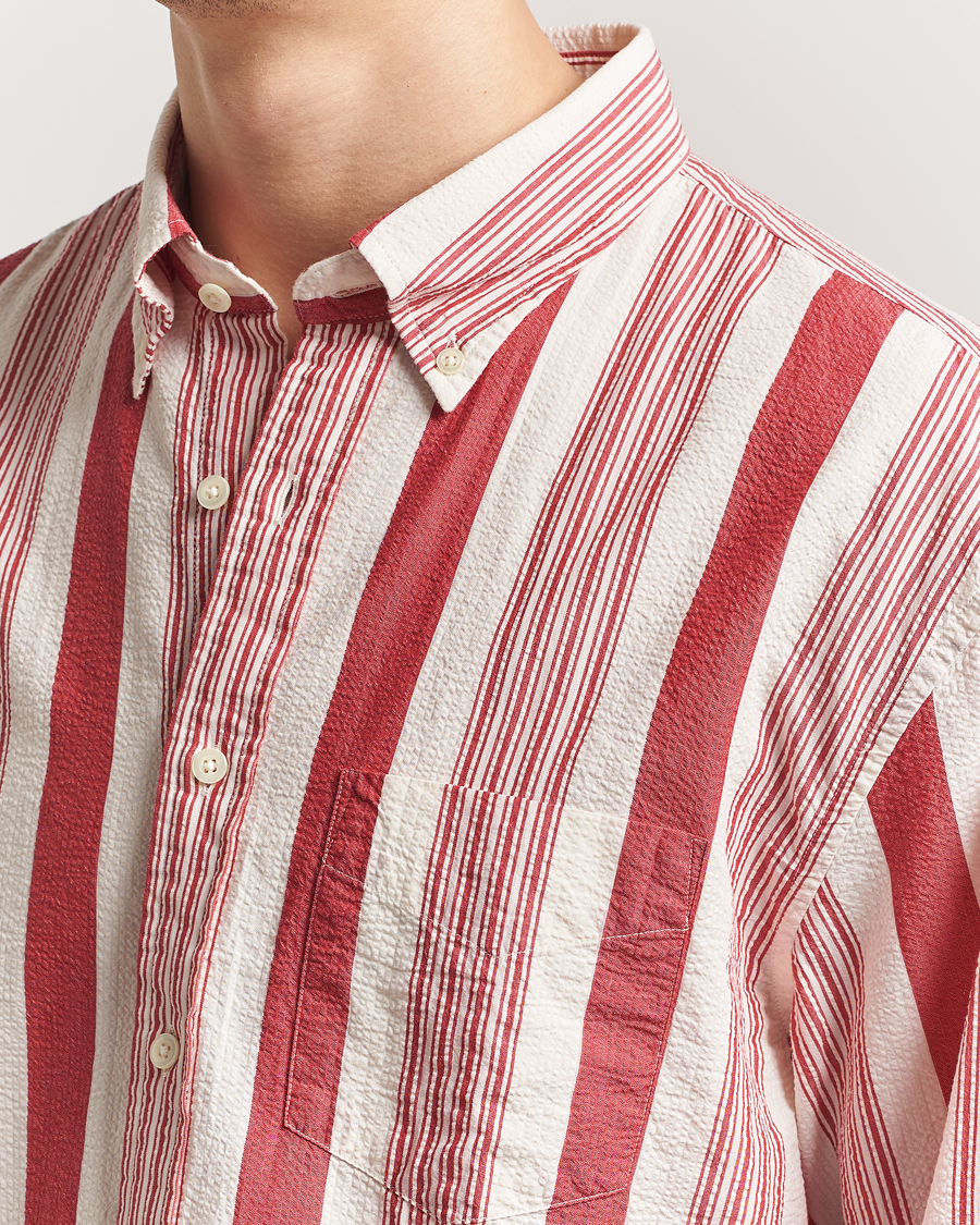 Hombres | Camisas | GANT | Relaxed Fit Wide Striped Seersucker Shirt Ruby Red