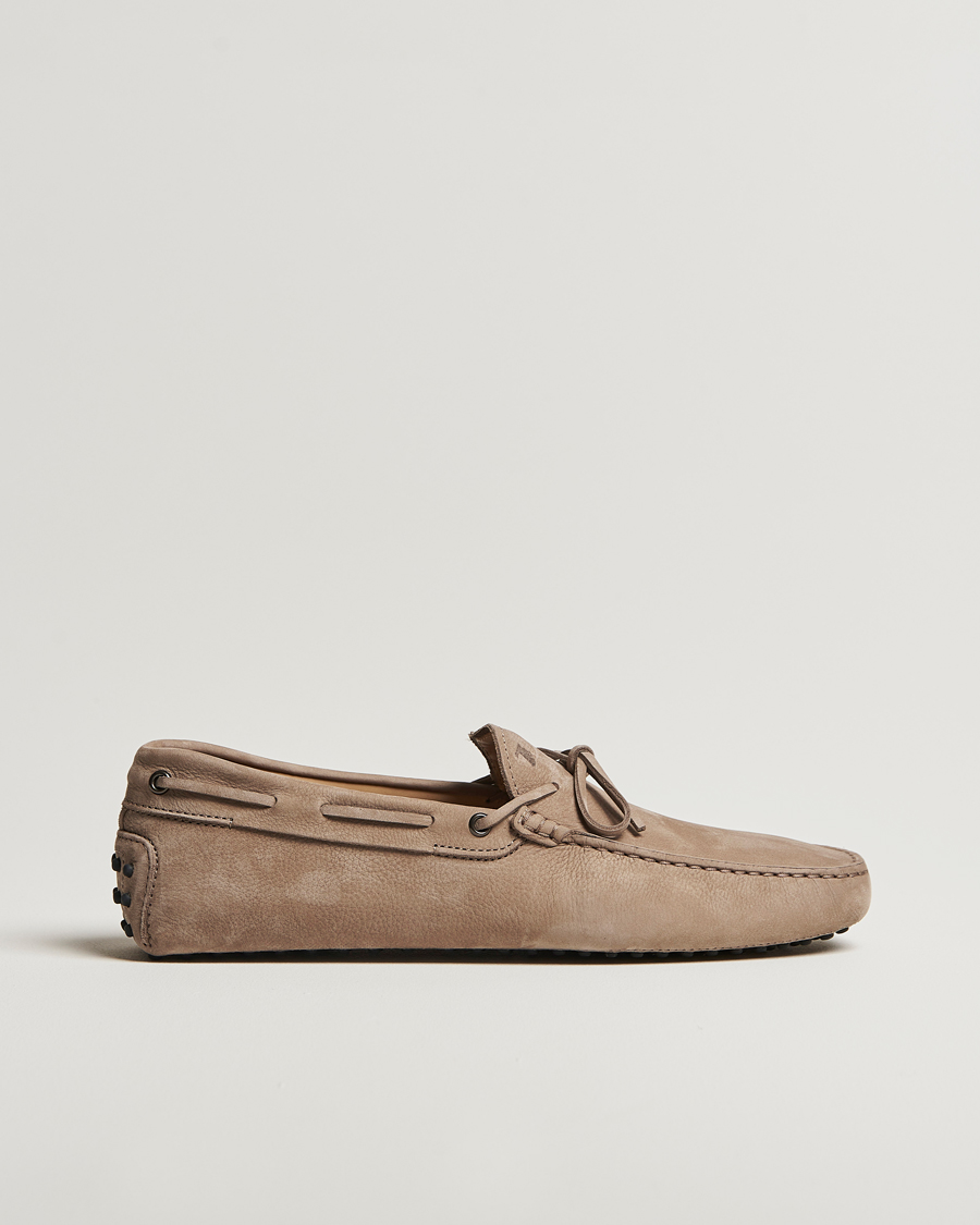 Hombres | Tod's Lacetto Gommino Carshoe Taupe Nubuck | Tod's | Lacetto Gommino Carshoe Taupe Nubuck