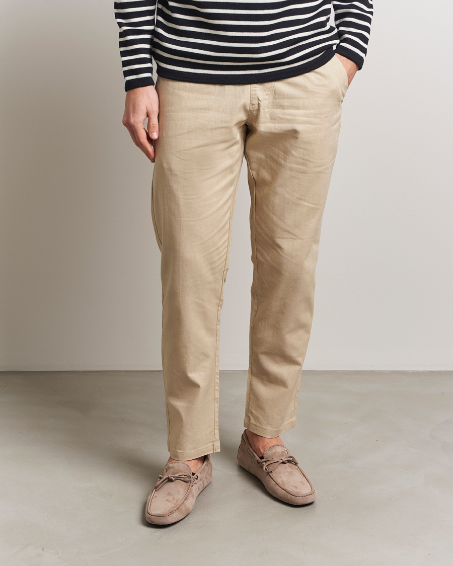 Hombres | Tod's Lacetto Gommino Carshoe Taupe Nubuck | Tod's | Lacetto Gommino Carshoe Taupe Nubuck
