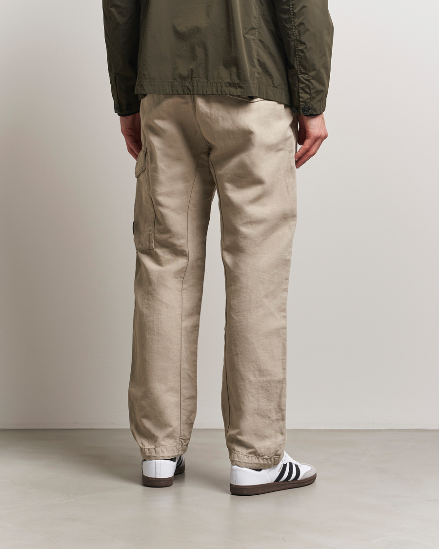 Hombres | Pantalones | C.P. Company | Cotton/Linen Cargo Pants Taupe