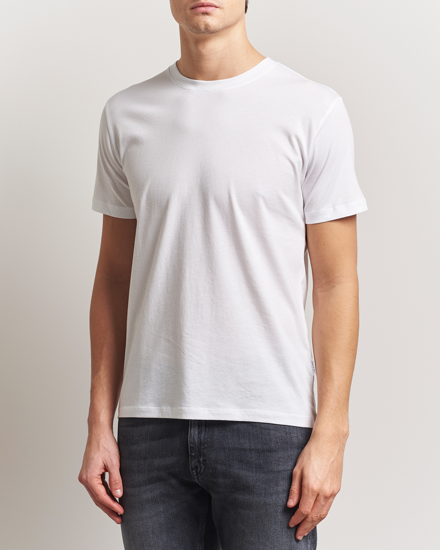 Hombres | Camisetas | Tiger of Sweden | Dillan Crew Neck T-Shirt White