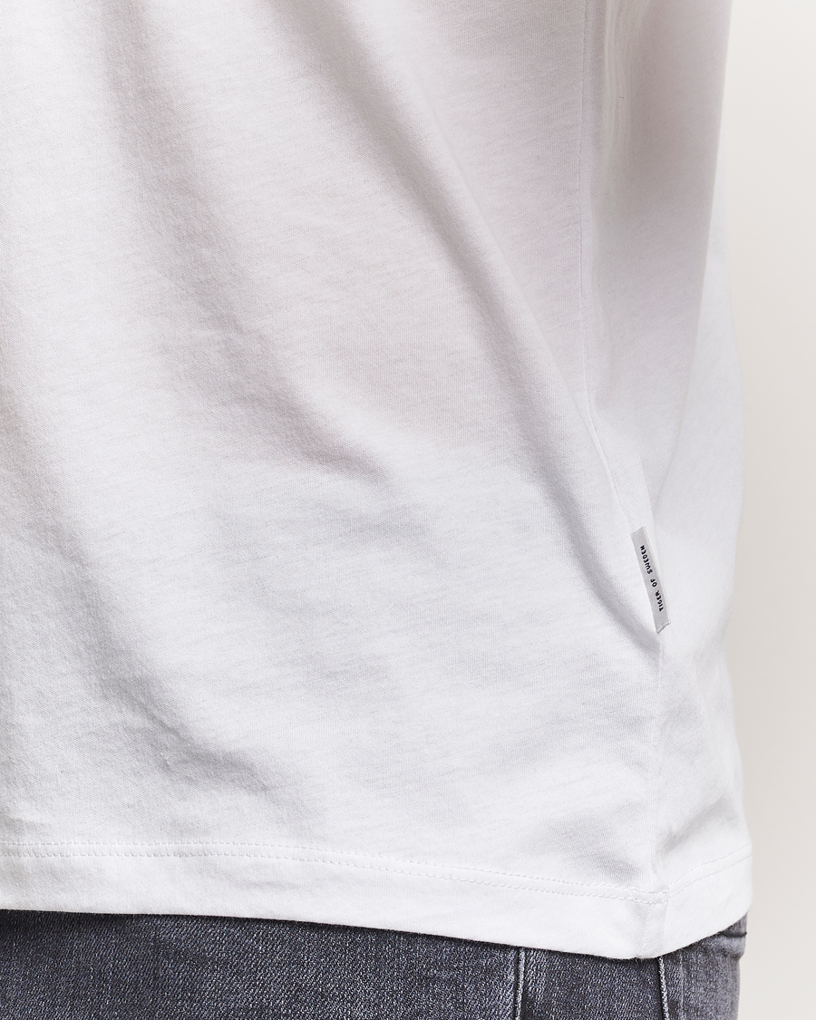 Hombres | Camisetas | Tiger of Sweden | Dillan Crew Neck T-Shirt White