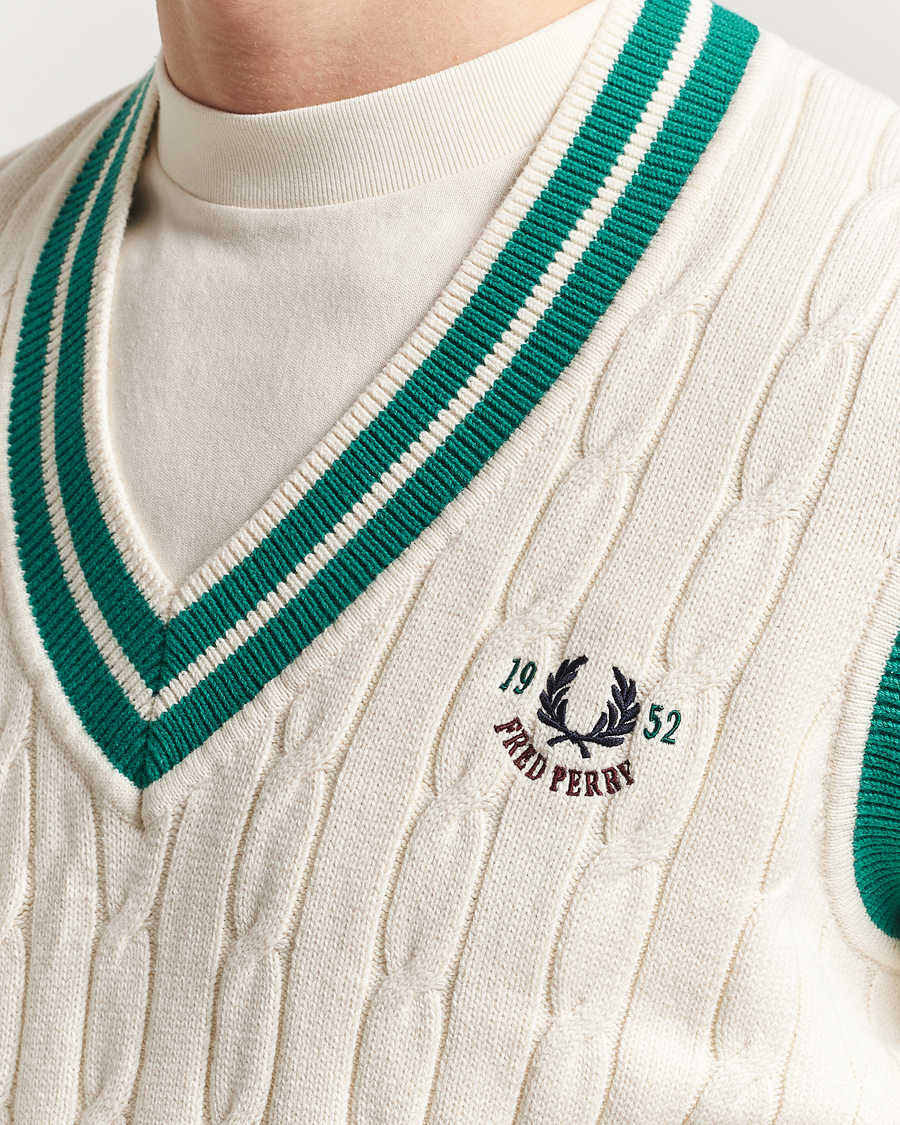 Hombres | Jerséis y prendas de punto | Fred Perry | Cable Knitted Tennis Vest Ecru