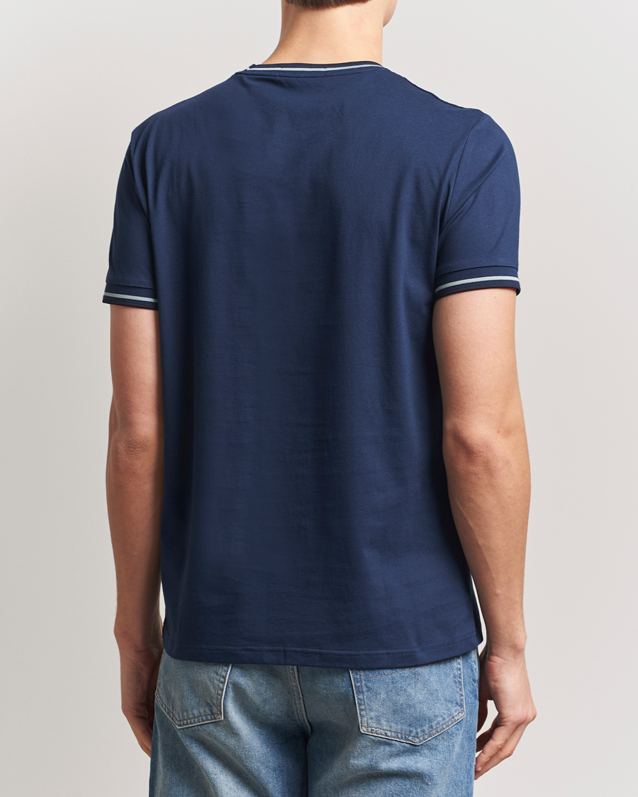 Hombres | Camisetas | Fred Perry | Twin Tipped T-Shirt Tennis Blue
